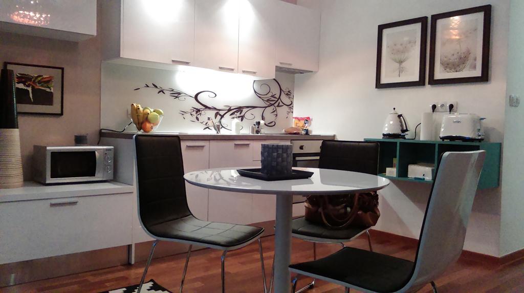 Apartments Sulekova Zagreb Room photo
